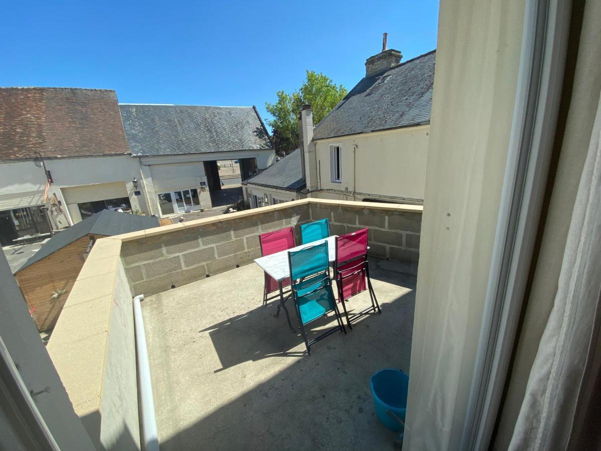 Maison De Ville Au Coeur De Saint Pierre En Auge Exterior foto